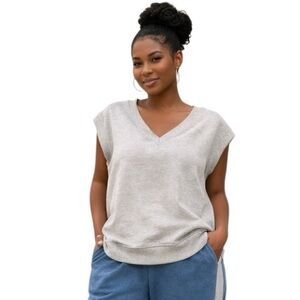 90 Degree By Reflex NWT Baby Fleece Gray V-Neck Sleeveless Sweatshirt  Women’s L